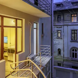  Aparthotel Chateau: Upscale In Bucharest's Historical Center!