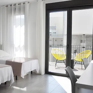 Residencia Universitaria Resa Mediterrani Хостел Таррагона